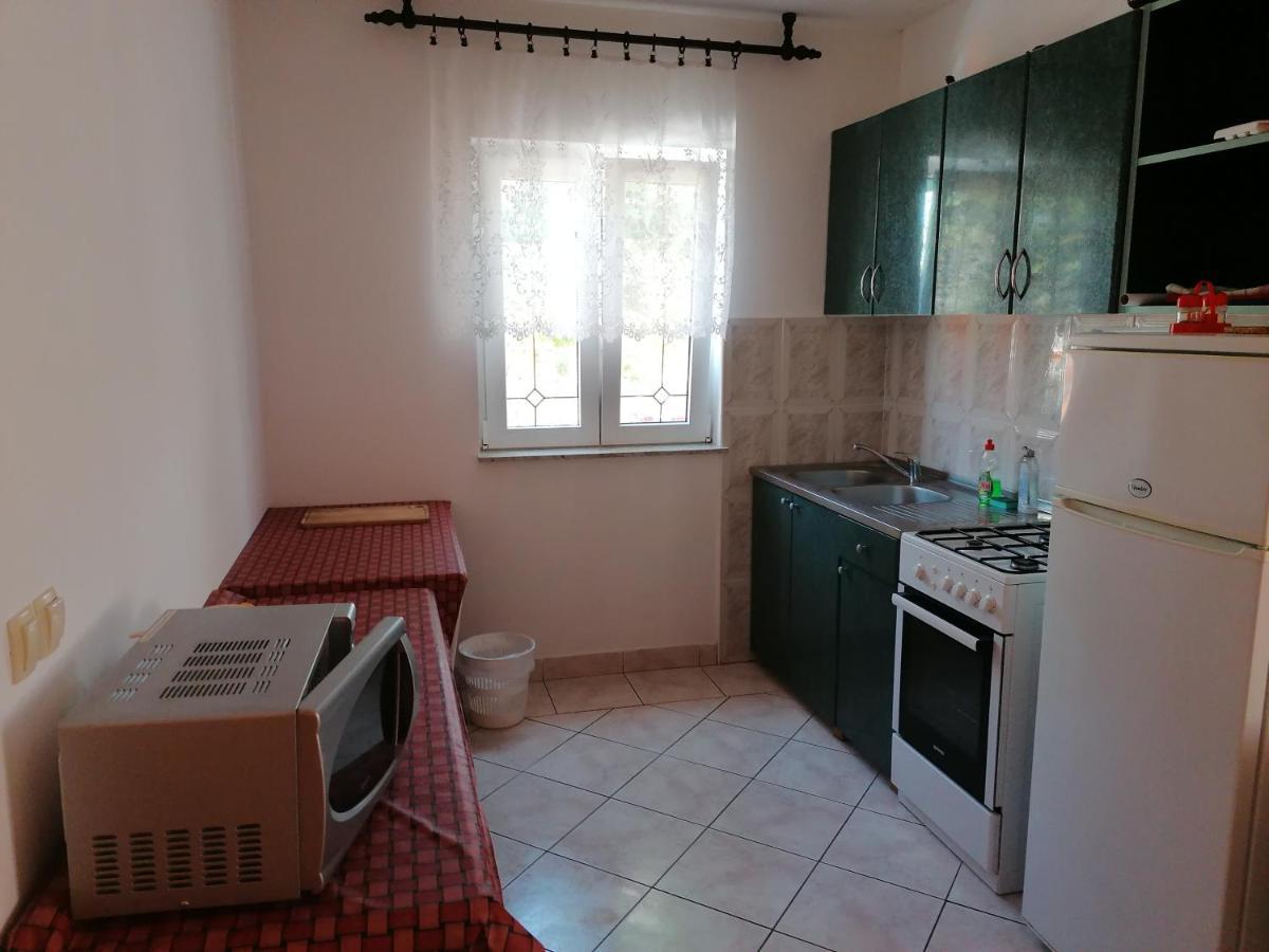Apartments Villa Venera Ražanac Екстериор снимка