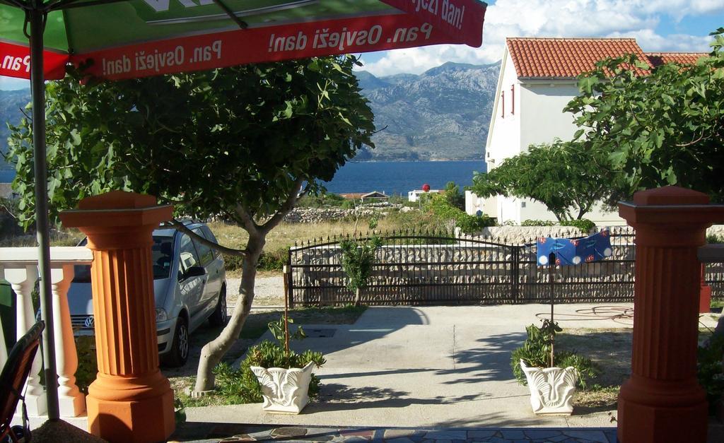 Apartments Villa Venera Ražanac Екстериор снимка